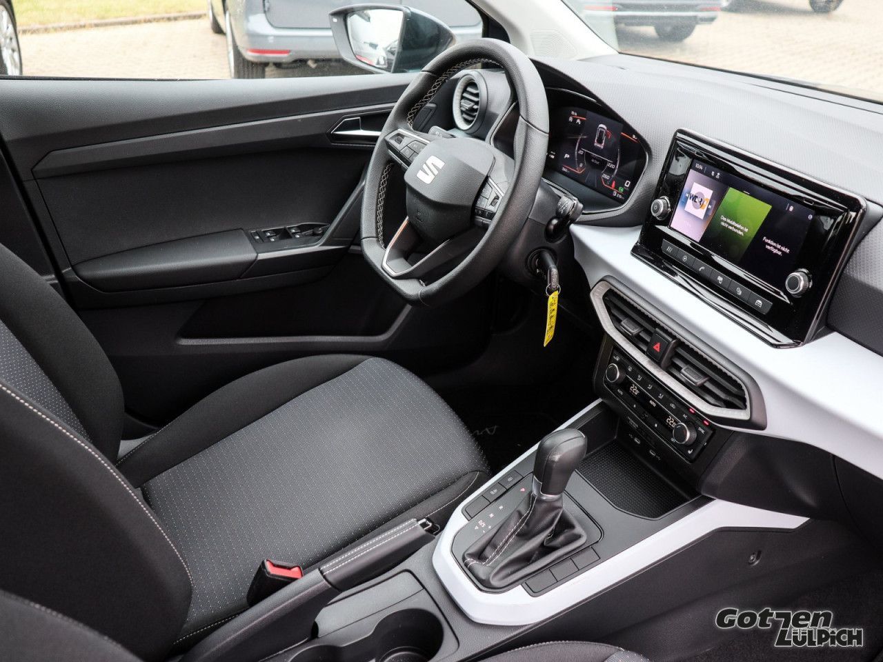 Fahrzeugabbildung SEAT Arona Style 1.0 TSI DSG LED App-Connect Winter
