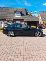 Mercedes-Benz C 400 4MATIC T AMG Line Autom. AMG Line - Mercedes-Benz C 400 von privat