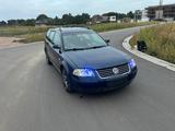 Volkswagen VW Passat 1,6L - Volkswagen Passat aus 2001: Kombi