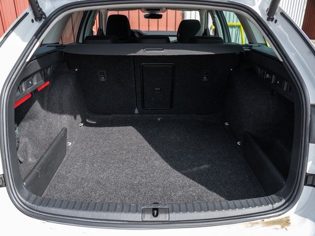 Octavia Combi 2.0 TDI Style DSG AHK+HUD+NAVI+SID