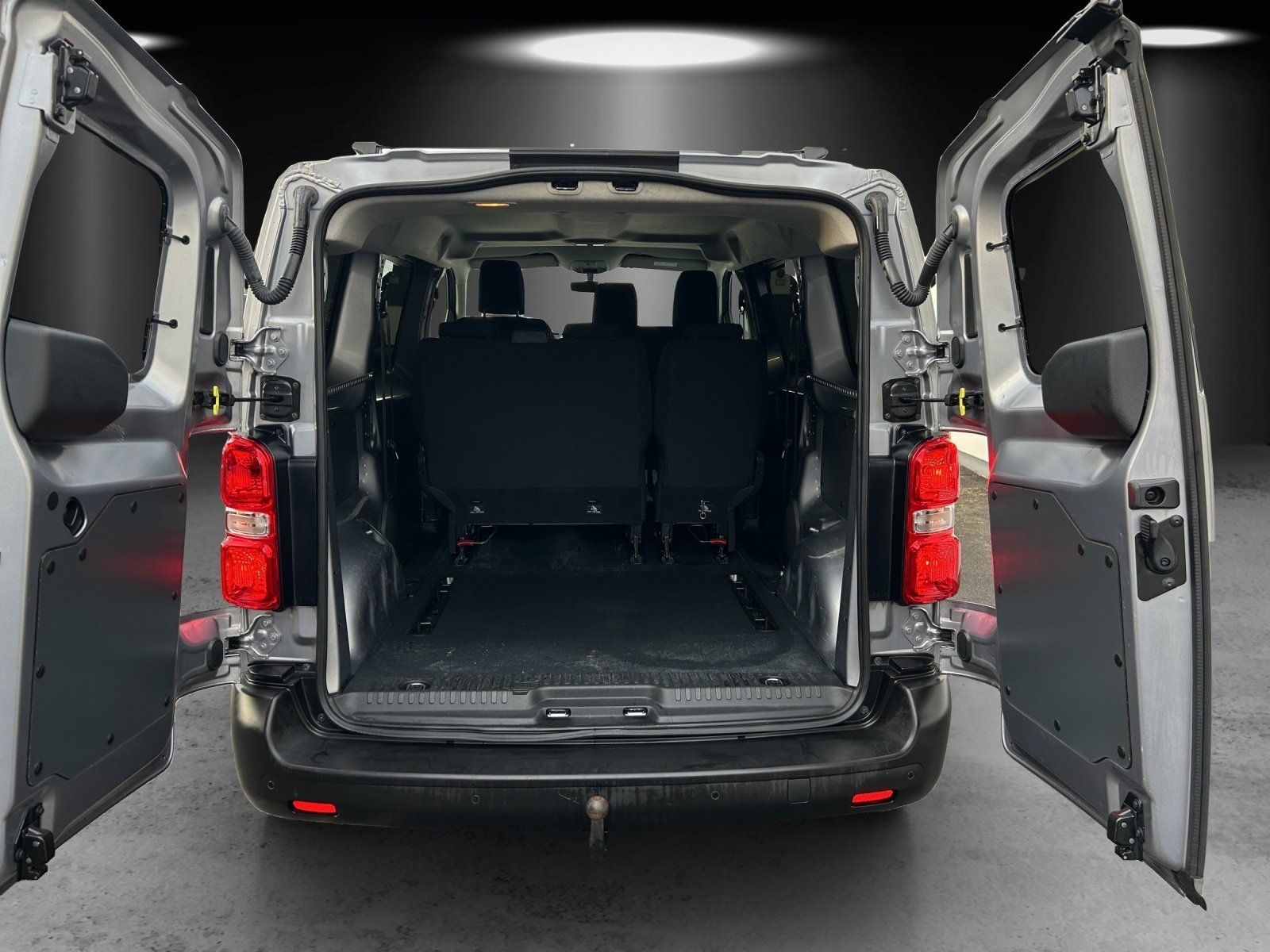 Fahrzeugabbildung Opel Vivaro 1.5 D S (L1) PDC/GRA/AHK/6-Sitzer/