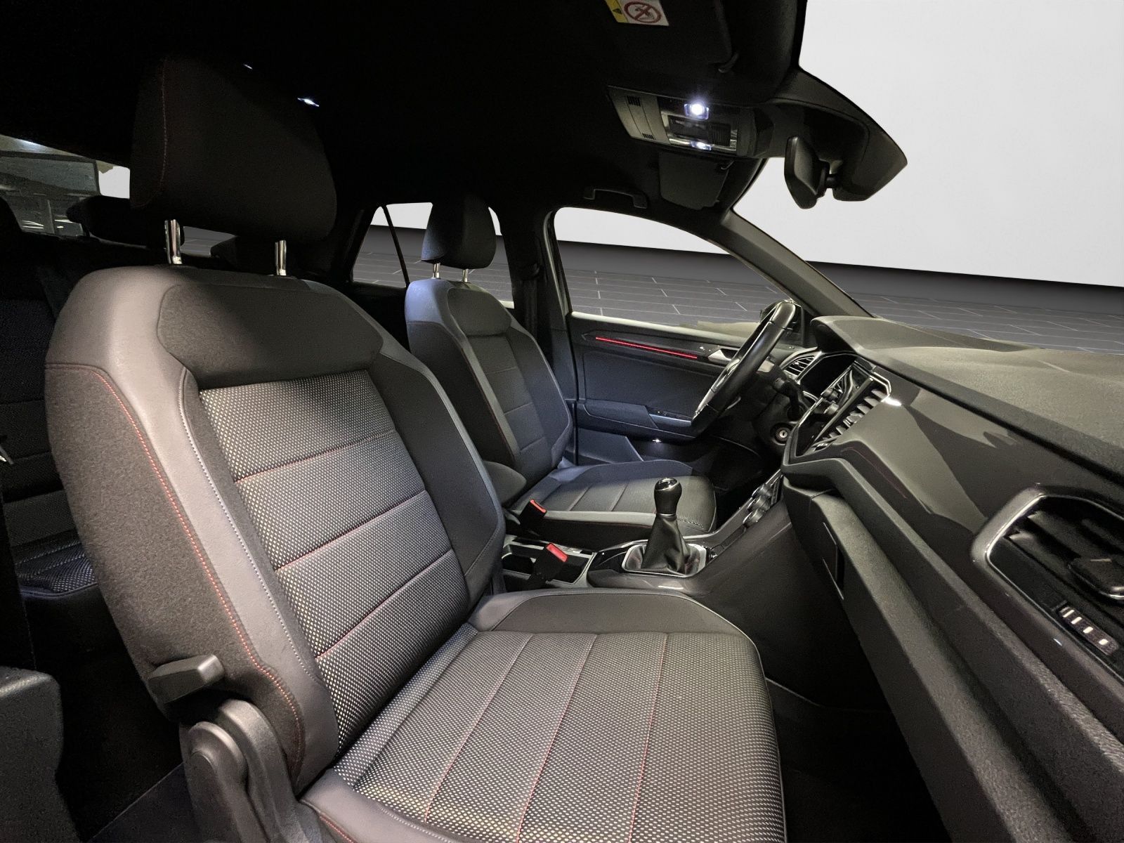 Volkswagen T-Roc - Bild 5