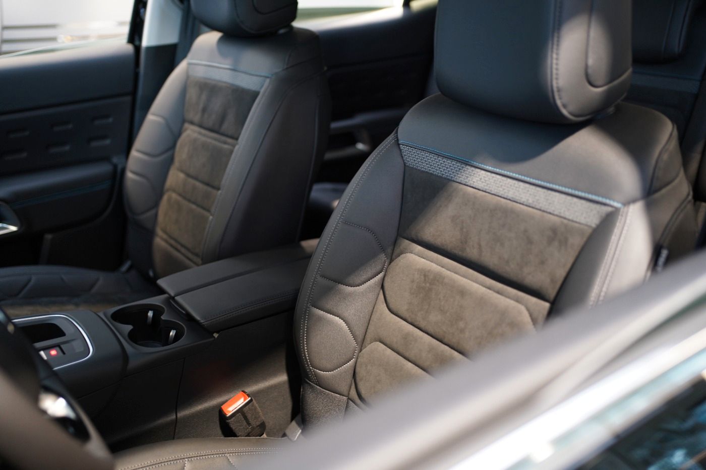 Fahrzeugabbildung Citroën C5 Aircross BlueHDi 130 EAT8 Max Panoramadach