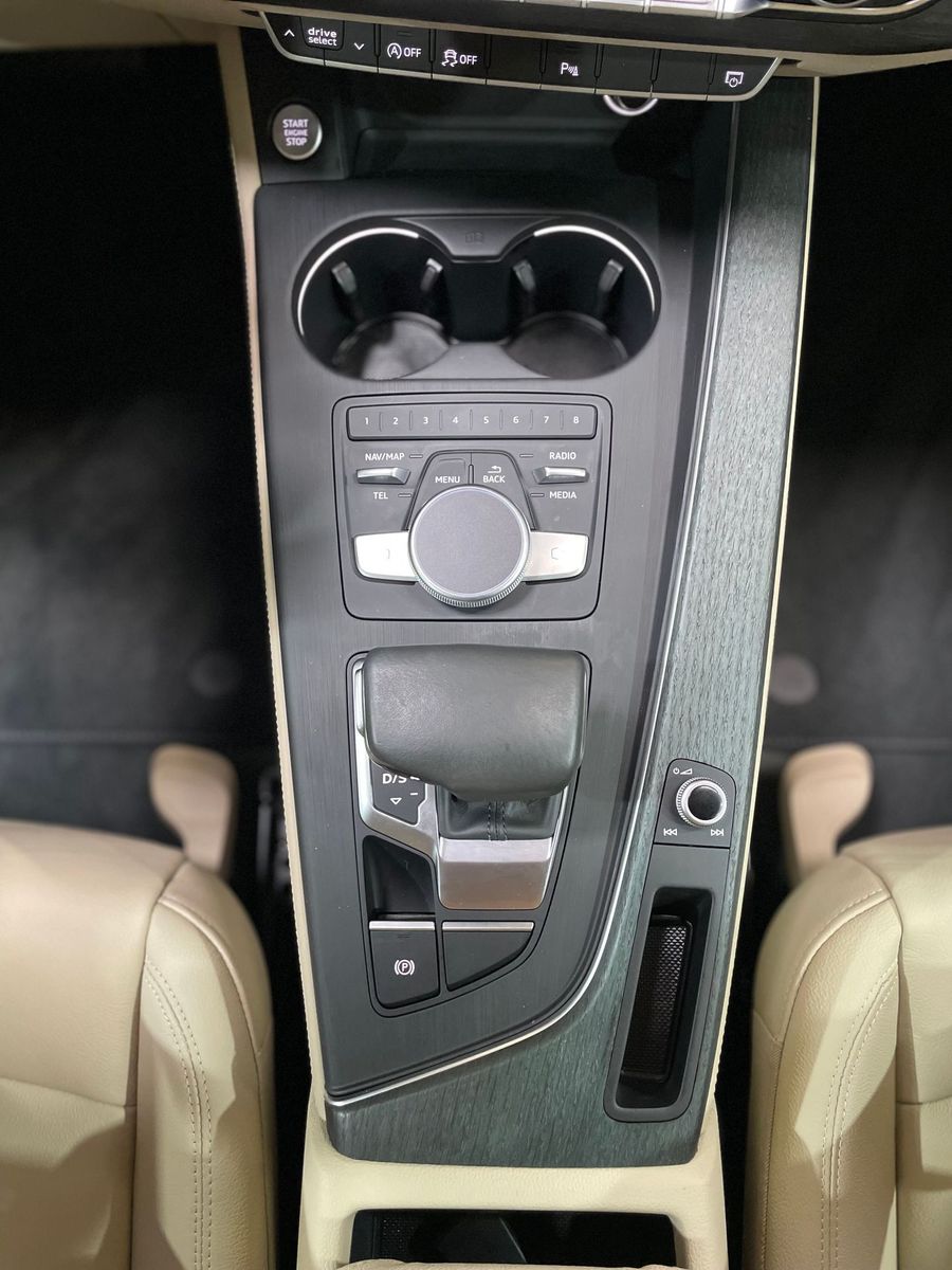 Fahrzeugabbildung Audi A5 Sportback design #Matrix#Virtual#Leder