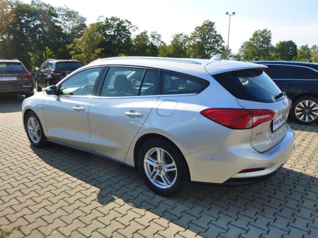 Fahrzeugabbildung Ford Focus Turnier Cool & Connect >AHK/KAM/PDC/NAVI<