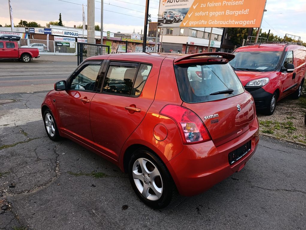 Suzuki Swift Lim. Club*NAVI*APPLE CAR PLAY*DAB*KLIMA*