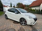 Peugeot 208 1.6 GTi 200 THP GTi - weiße Peugeot 208