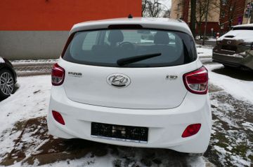 Fahrzeugabbildung Hyundai i10 Trend, Lenkrad und Sitzheizung
