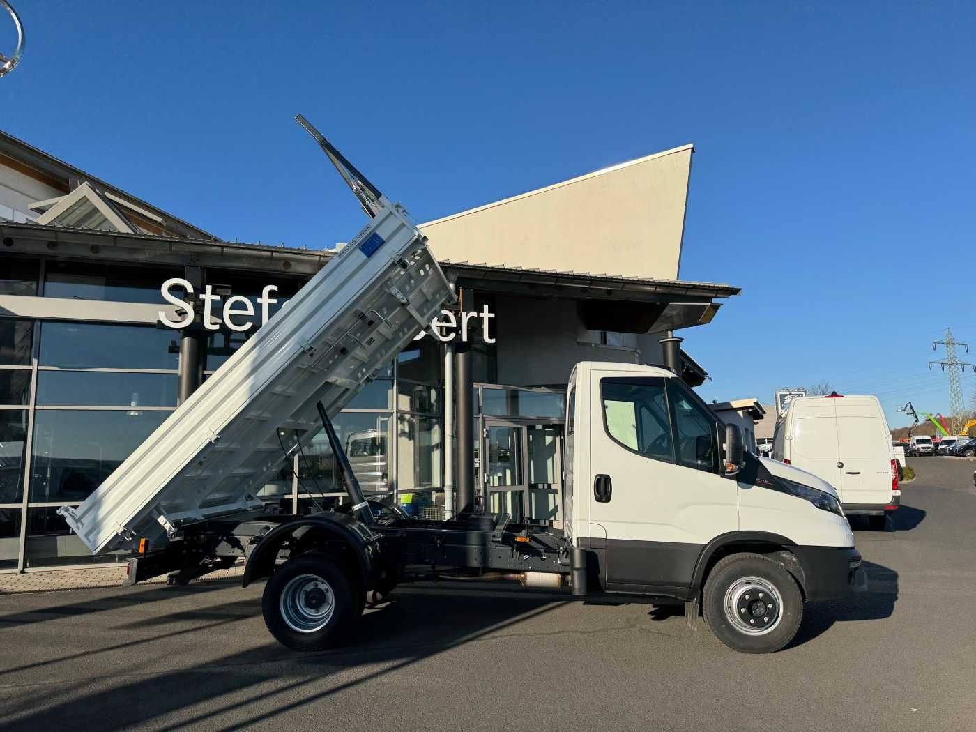 Fahrzeugabbildung Iveco 70C18H Meiller 3-S.Kipper *2xAHK*Klima*