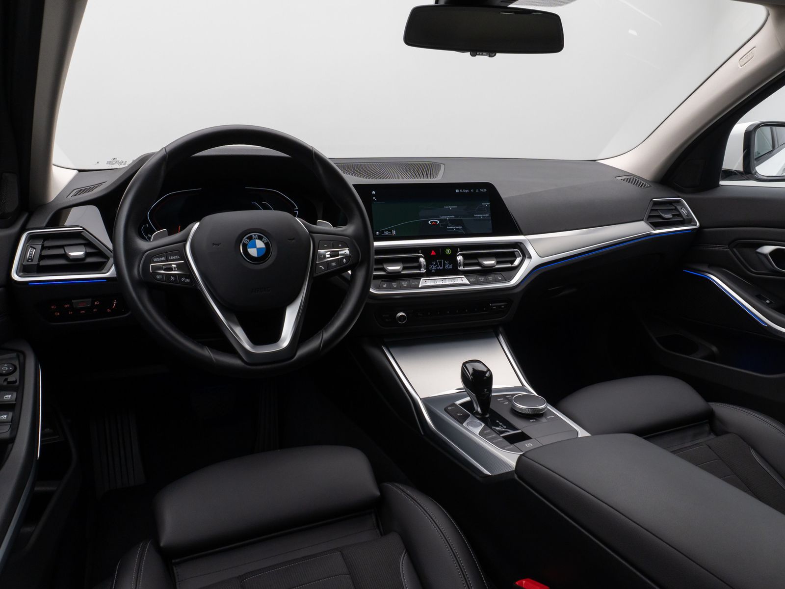 Fahrzeugabbildung BMW 320d Sport Line Kamera DAB HiFi DrivAssist Alarm