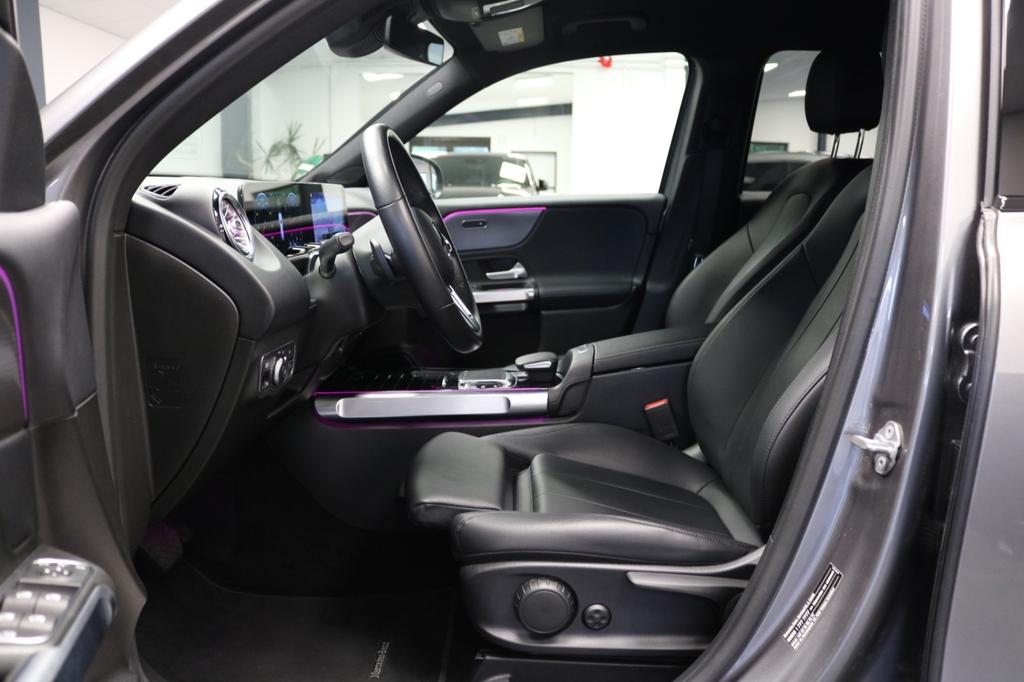 Mercedes-Benz GLB 180