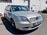 Toyota Avensis 2.0 Executive Lim.*PDC - Toyota Avensis Executive mit Benzin-Antrieb