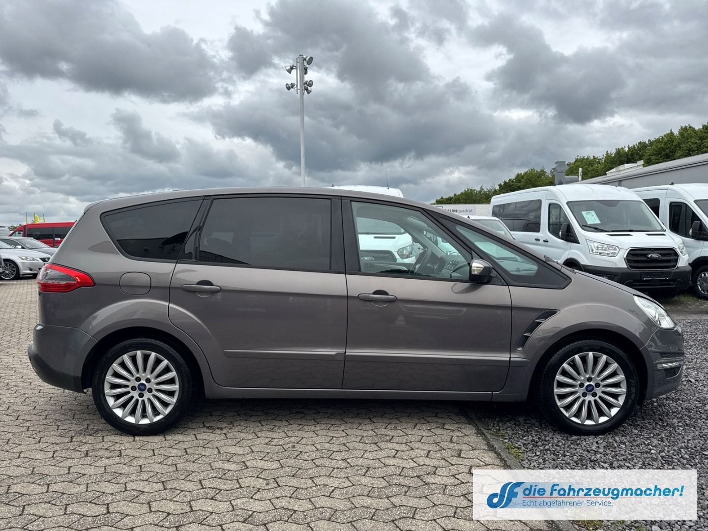 Fahrzeugabbildung Ford S-Max Business Edition Navi Mehrzonenklima *EXPO