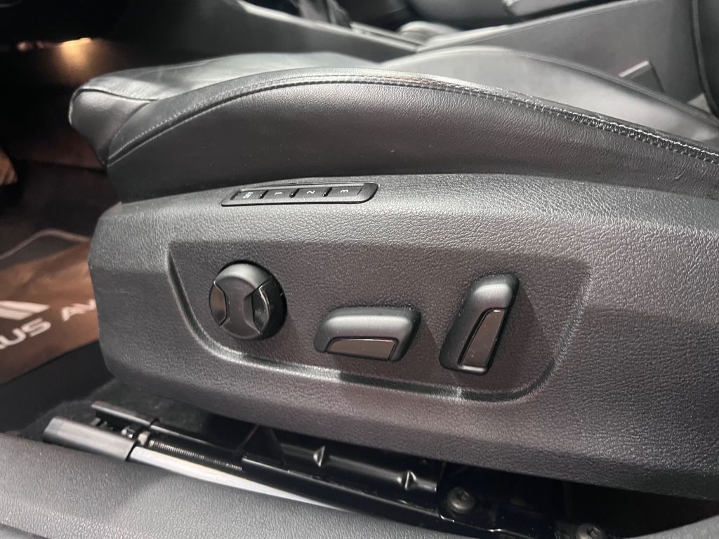 Skoda SUPERB STYLE/ 1.HAND/ GARANTIE/ PANO/ ASSIST. Skoda SUPERB STYLE/ 1.HAND/ GARANTIE/ PANO/ ASSIST.