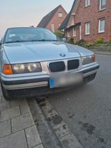 BMW E36 318i - BMW 318: Limousine, E36
