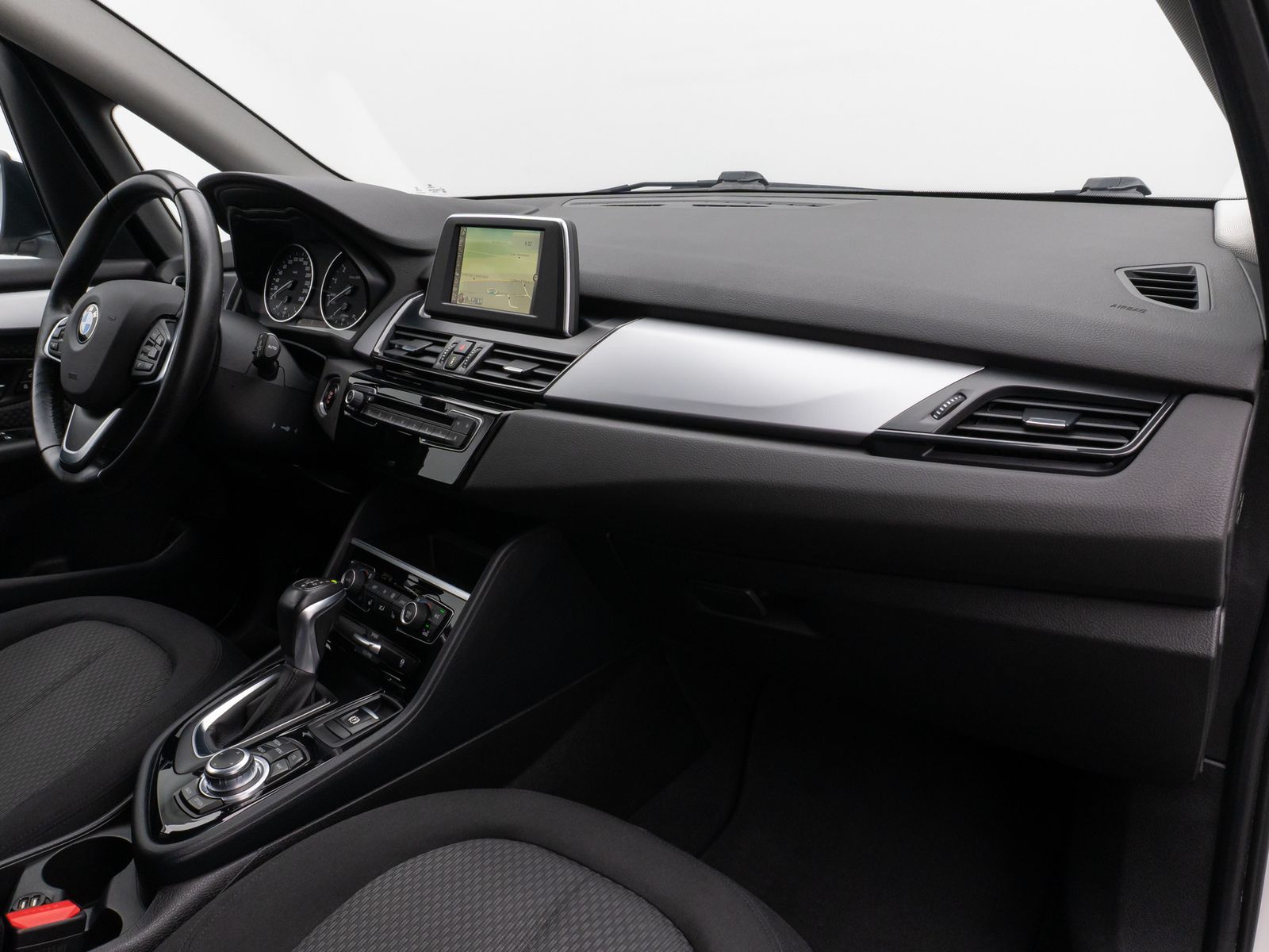 Fahrzeugabbildung BMW 218i Active Tourer Navi Sitzhz Geschwindigkeitsr