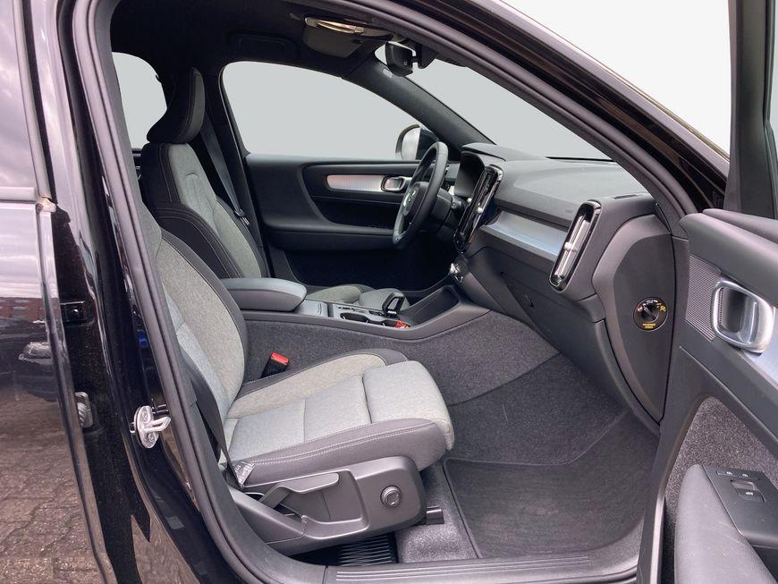 Volvo XC 40 B3 2WD Core +ANHÄNGERKUPPLUNG+LED+SHZ