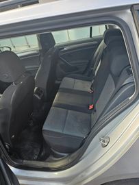 Volkswagen Golf - 9
