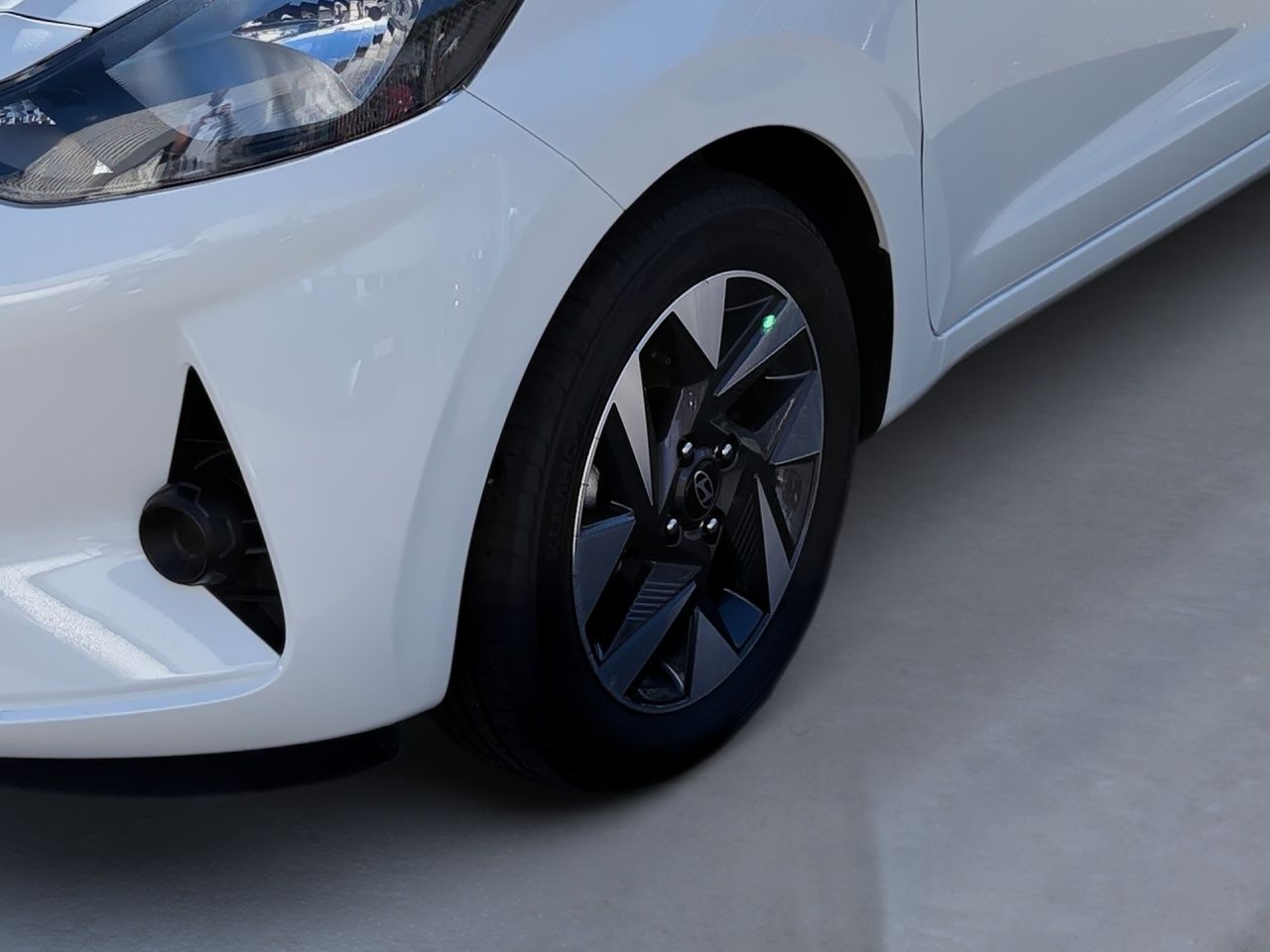 Fahrzeugabbildung Hyundai i10 1.0 Trend Fernlichtass. Kam. KlimaA Navi PDC