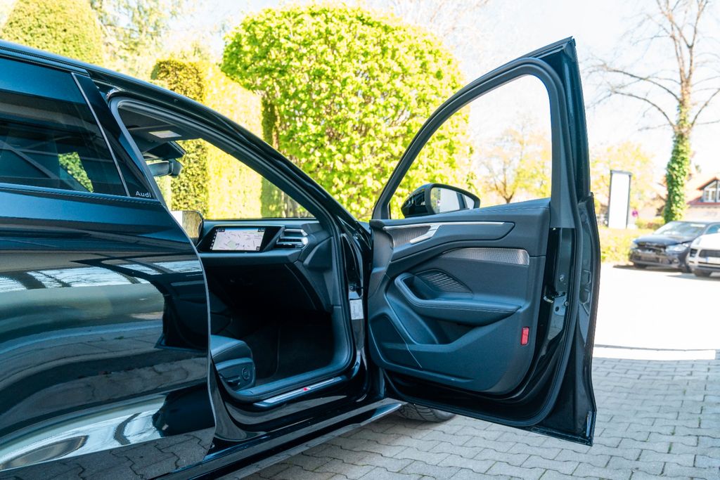 AUDI A6 TDI quattro/ LUFTFAHR./ 21"/ TECH PRO/ S LINE AUDI A6 TDI quattro/ LUFTFAHR./ 21"/ TECH PRO/ S LINE