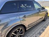 Audi 50 TDI quattro/S line/7Sitze/Pano/Matrix/Luft - Audi Q7 mit Diesel-Antrieb: Alcantara, Beheizbare Frontscheibe