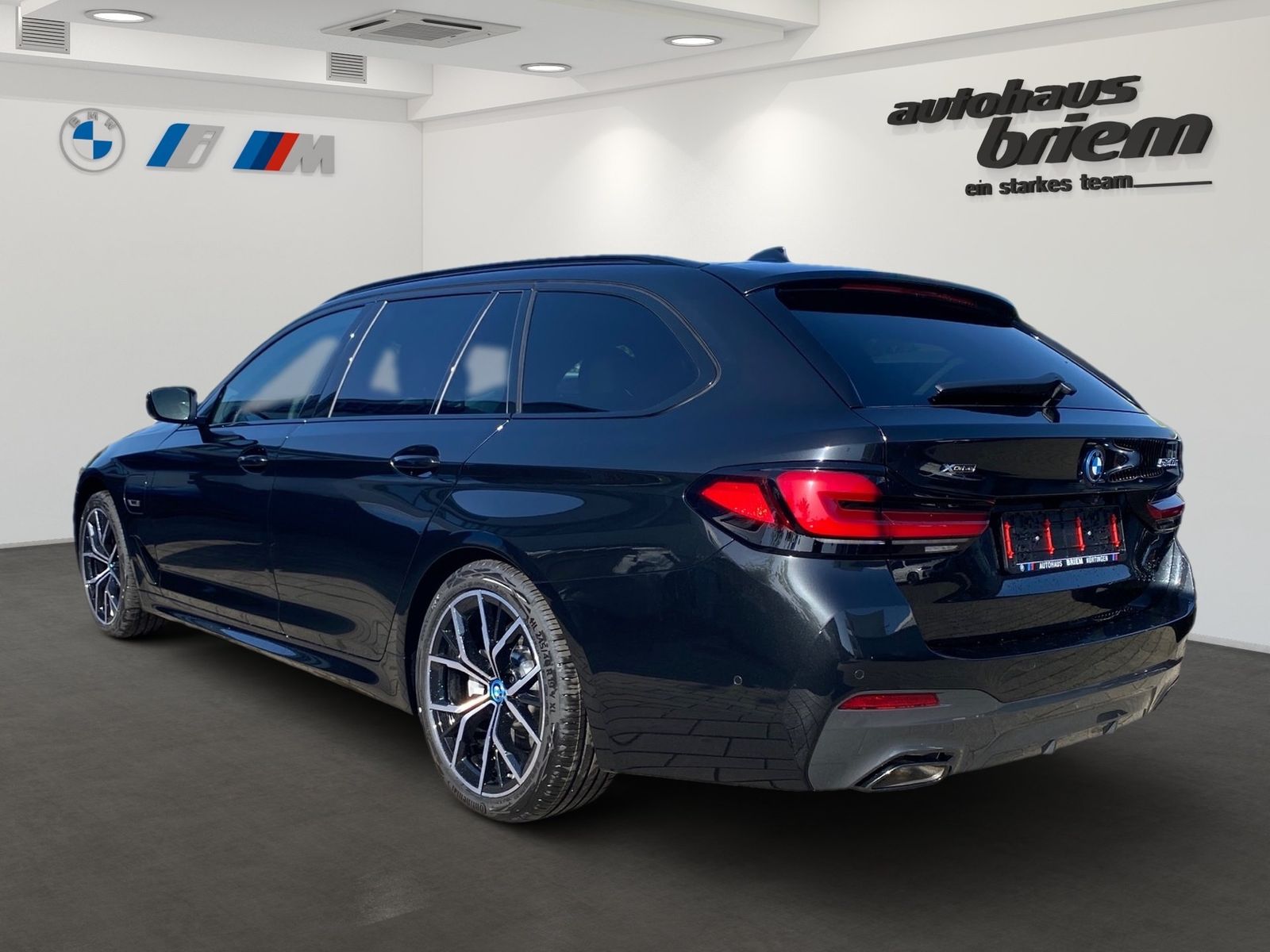 BMW 530e xDrive Touring HYBRID ABVERKAUFSPREIS foto 4