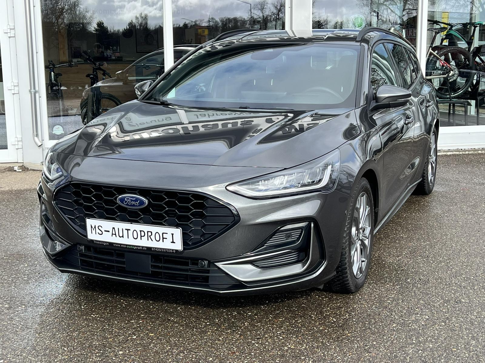 Ford Focus Turnier ST-Line AHK Head-Up Navi Kamera
