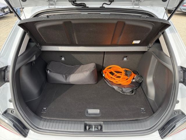 Fahrzeugabbildung Hyundai KONA Edition 30+ 2WD +KLIMA+RFK+NAVI+SHZ+PDC+UVM