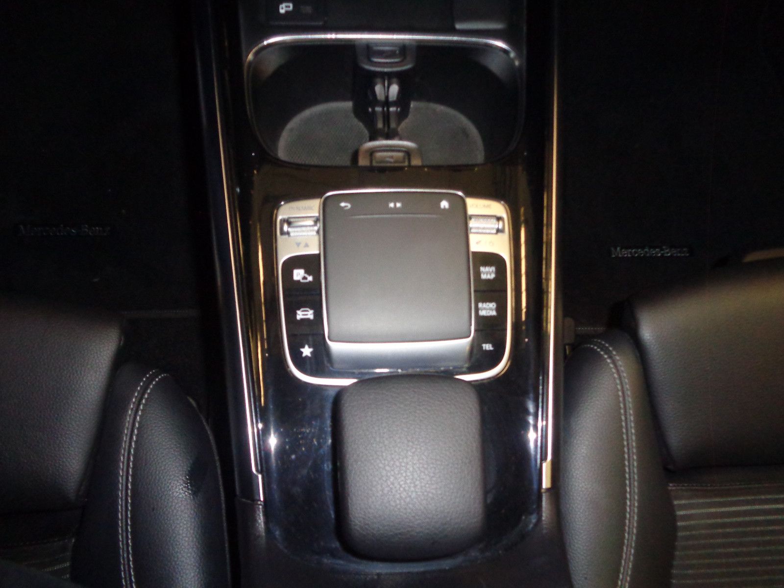 Fahrzeugabbildung Mercedes-Benz B 180/Navi/Klima/AHK/Digitales Cockpit/MultiBeam