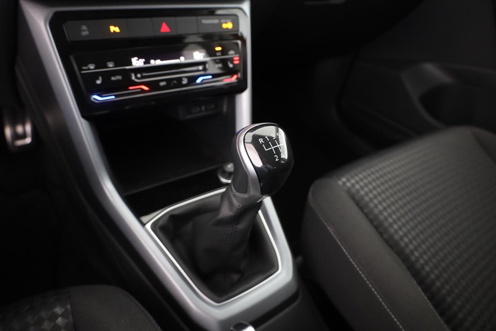 Volkswagen T-Cross 1.0 TSI Active Navi ACC Sitzheizung PDC, миниатюра 14
