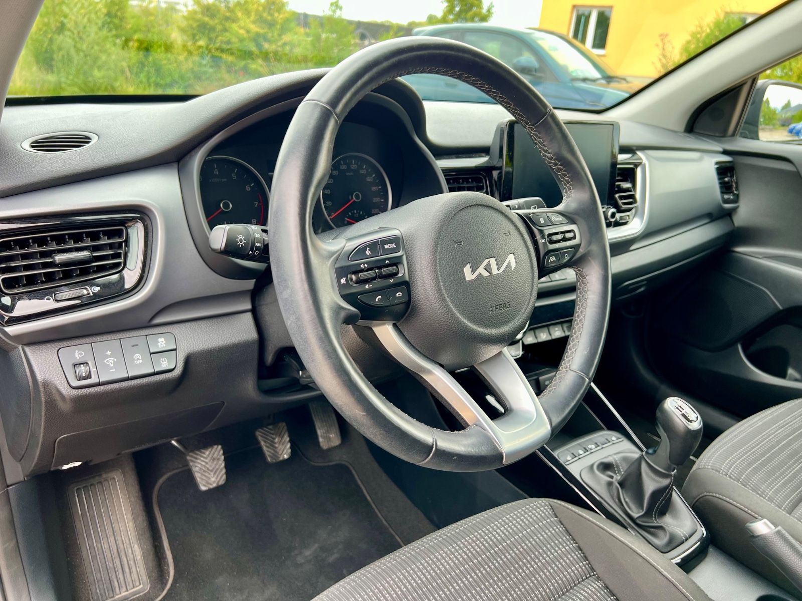 KIA Stonic Vision AAC GZJR CARPLAY SHZ PDC