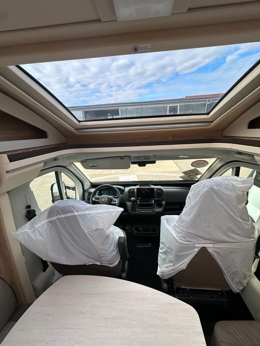 Fahrzeugabbildung Eura Mobil Profila T 720 EB *Sondermodell*