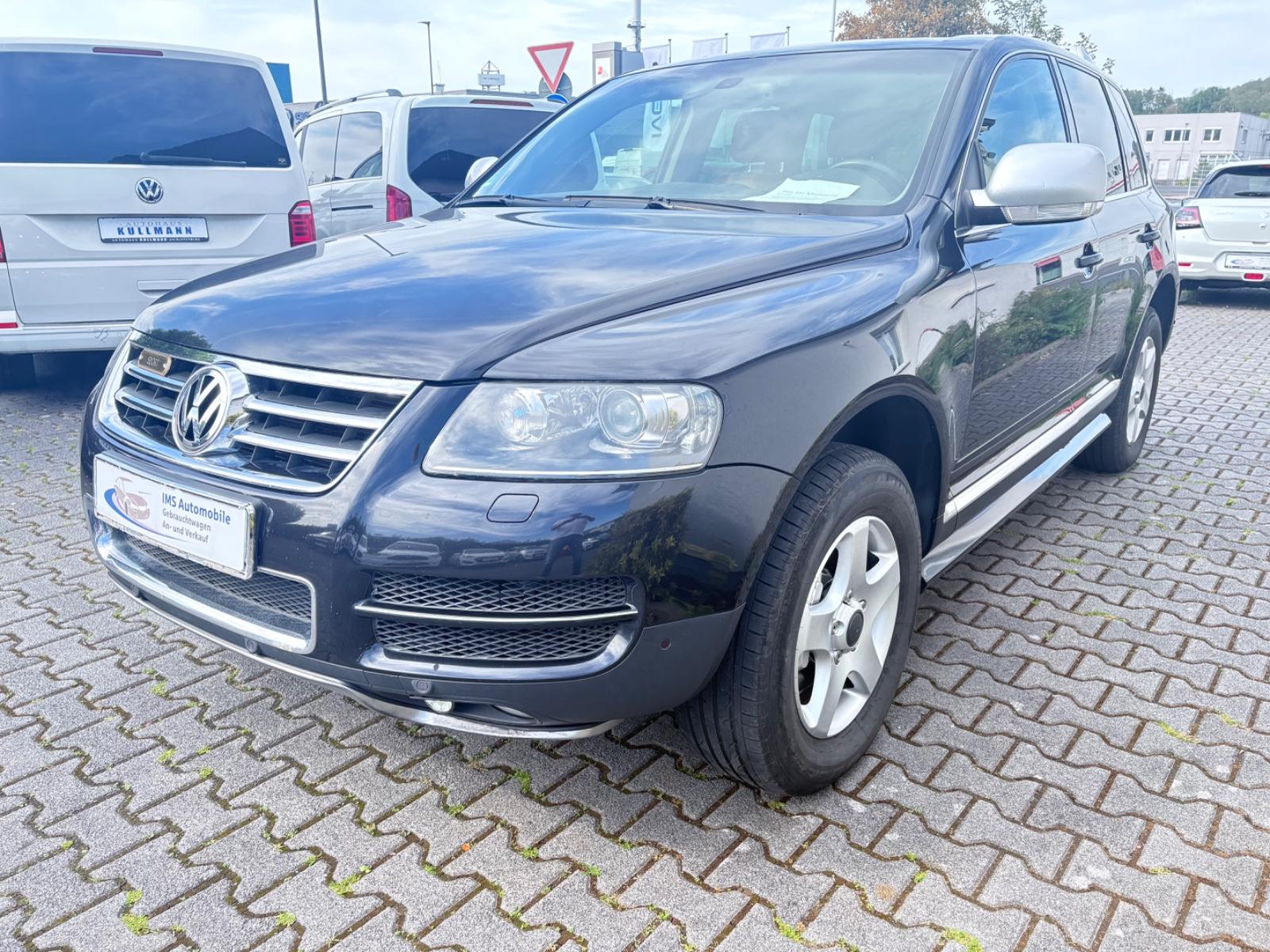 Volkswagen Touareg 2006 — вигляд ззаду