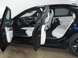 BMW i7 xDrive60 Limo M Sport || Massage B&W Autobahn - BMW: 7 Xdrive