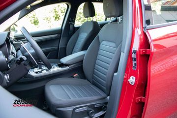 Alfa-Romeo Stelvio - 8
