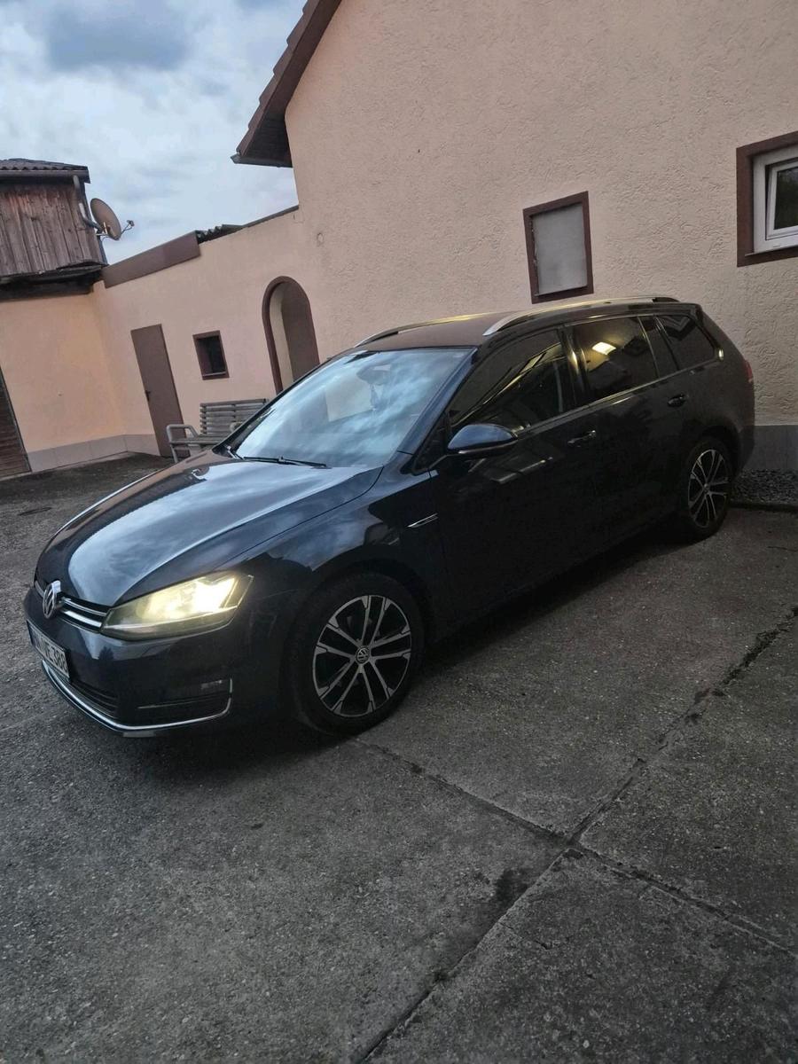 Volkswagen Golf 2015 — interior