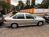 Opel Vectra B - Opel Vectra aus 1999: B