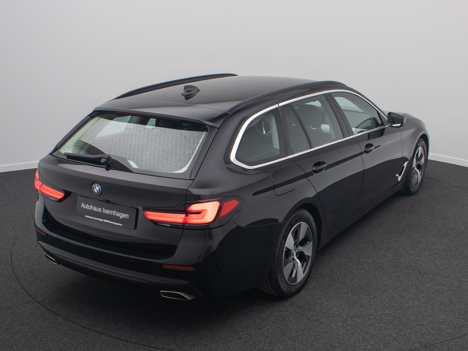 Fahrzeugabbildung BMW 520d Alarm DAB HUD Kamera 4xKlima Leder Komfort