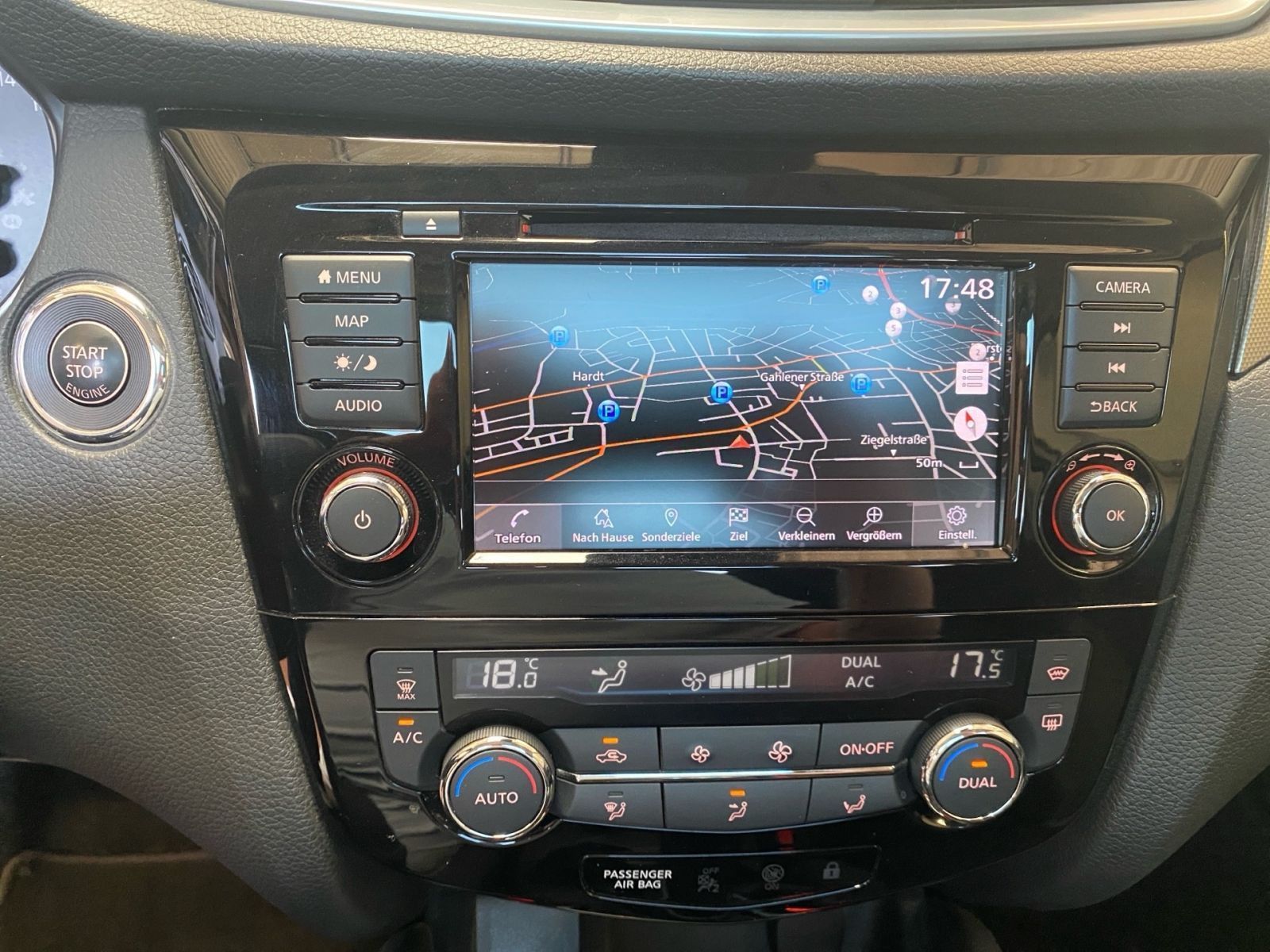 Fahrzeugabbildung Nissan Qashqai 1.3 DIG-T N-Connecta Automatik TCE 160
