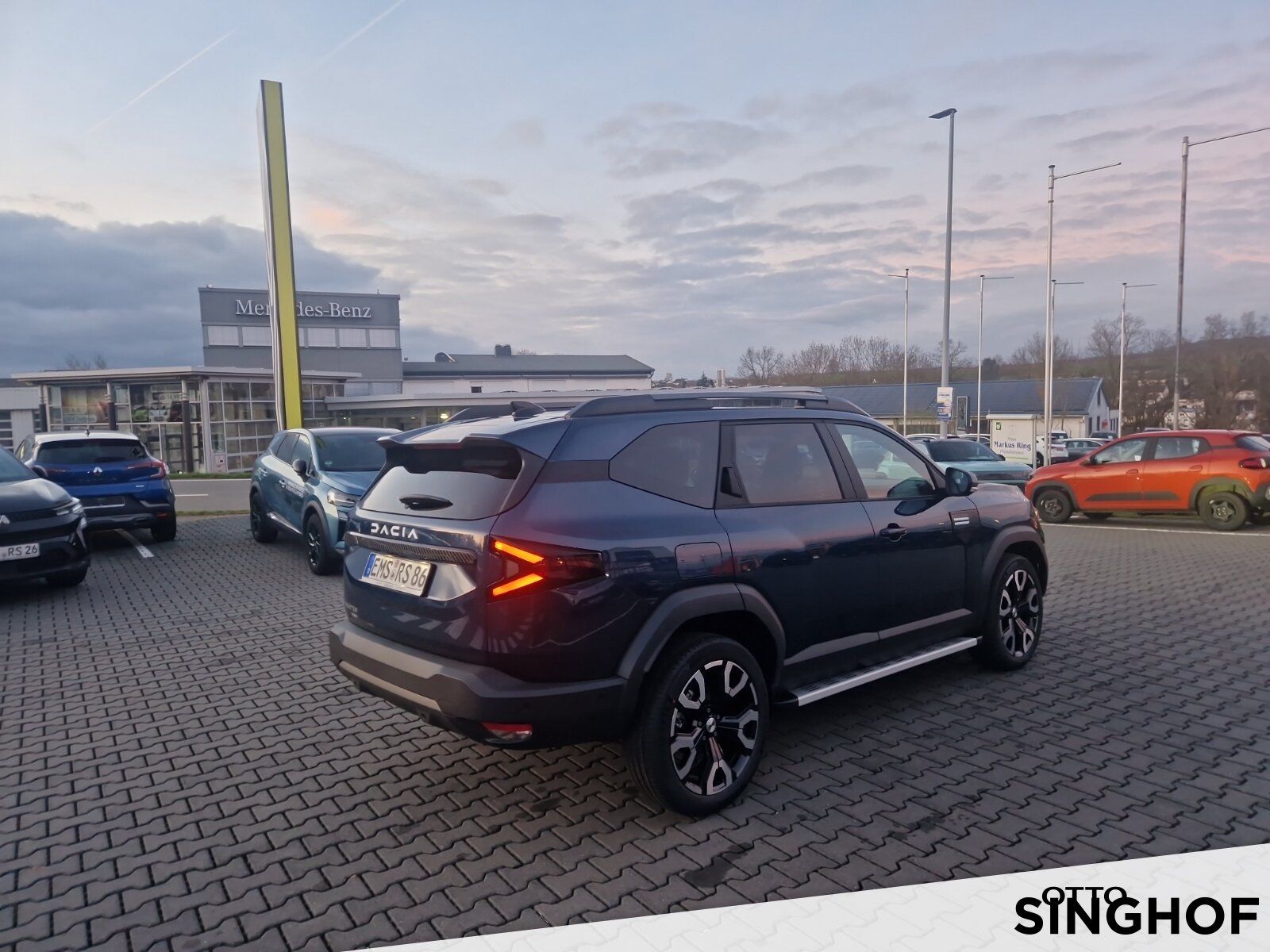 Fahrzeugabbildung Dacia Bigster Journey hybrid 155