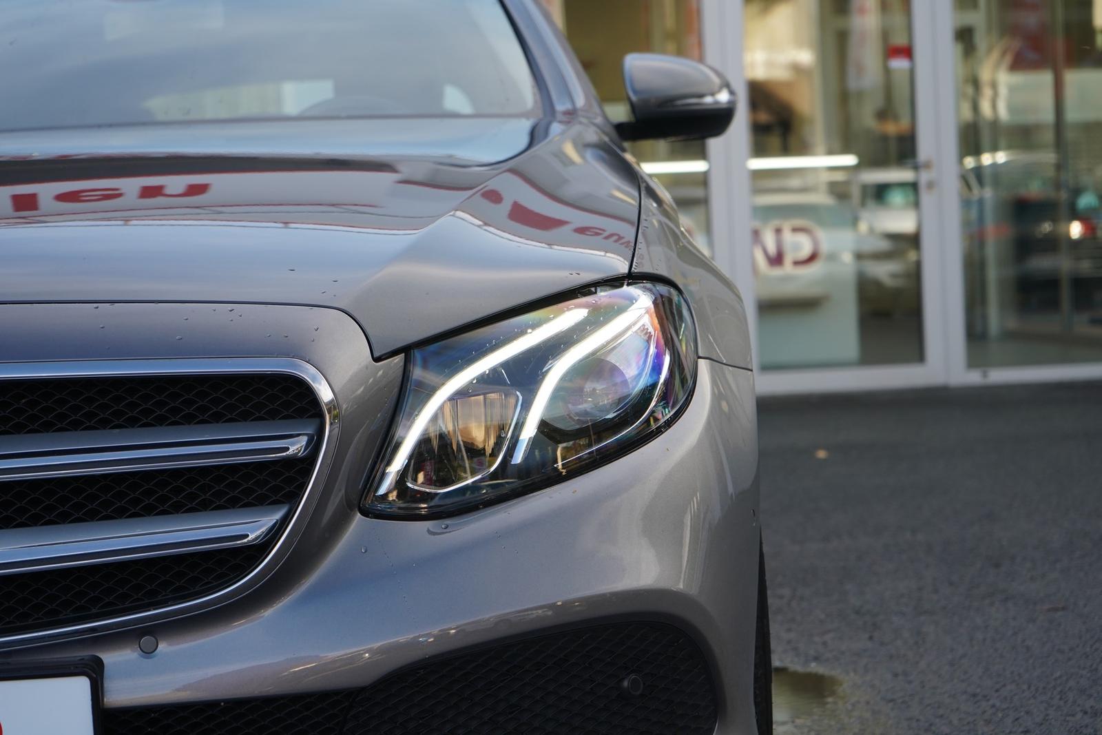 Mercedes-Benz E220 dT-Modell Avantgarde Klimaaut. Navi LED AHK