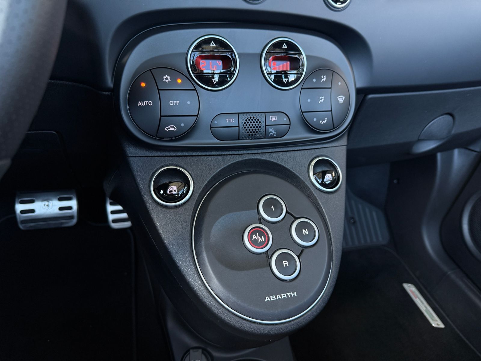 Fahrzeugabbildung Abarth 695C KLIMA NAVI ALU
