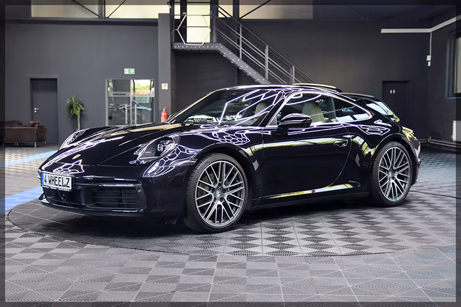 Porsche 911 Carrera PANO / CAM / PDC / APPROVED