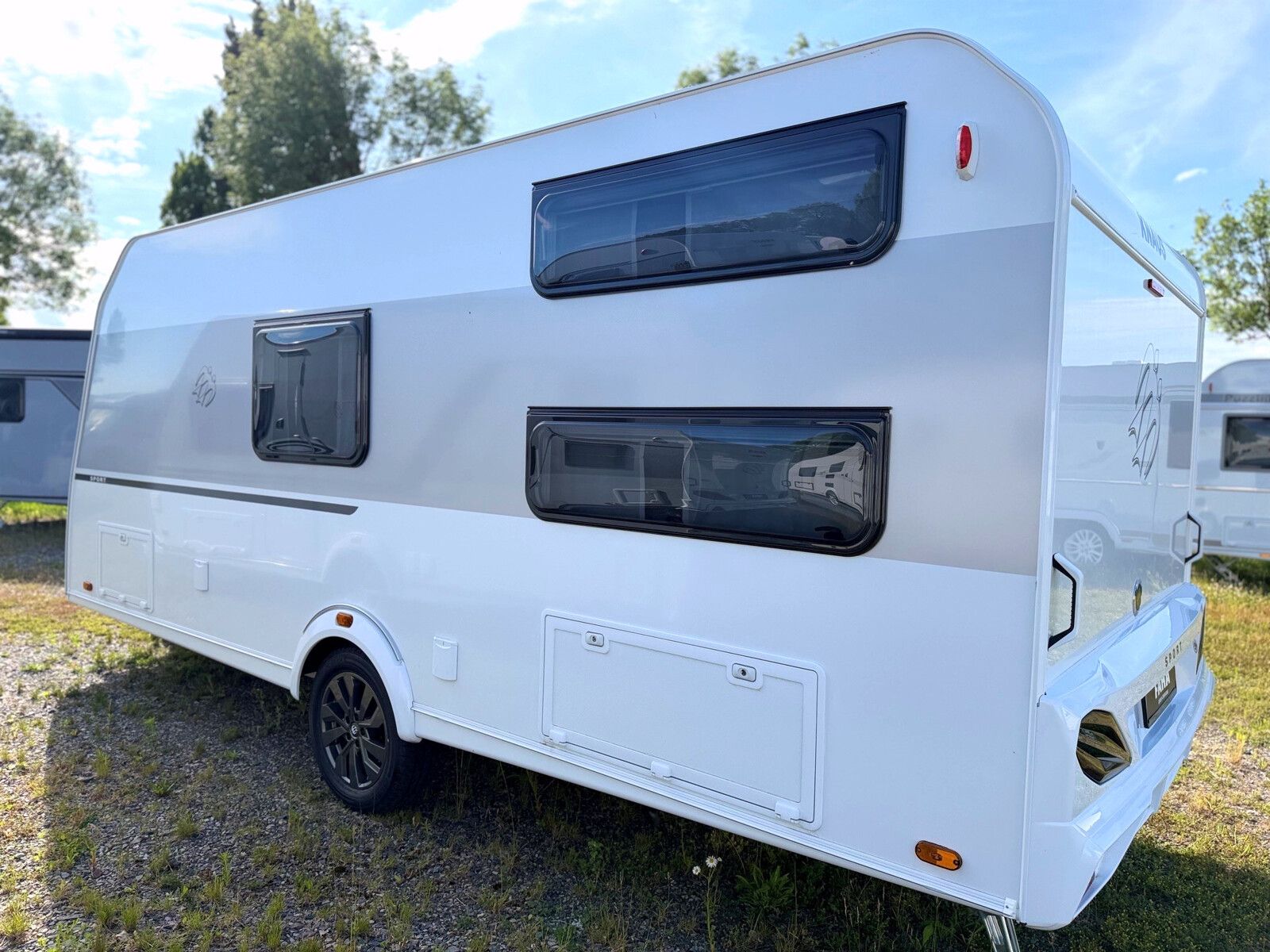 Fahrzeugabbildung Knaus Sport 500 KD Markise Etagenbett Design Paket
