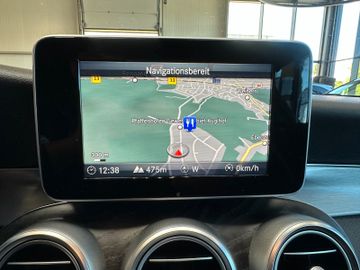 Mercedes-Benz C 250 *AMG LINE*NAV*SitzHZ*2-ZONEN*AMG*LED*