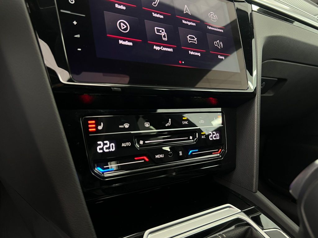 Volkswagen Arteon Shooting Brake 2.0 TSI 4M R-Line PANO*360