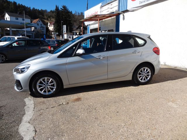 Fahrzeugabbildung BMW 218 Active Tourer/Automatik/Kamera/1.Hd/59.900km