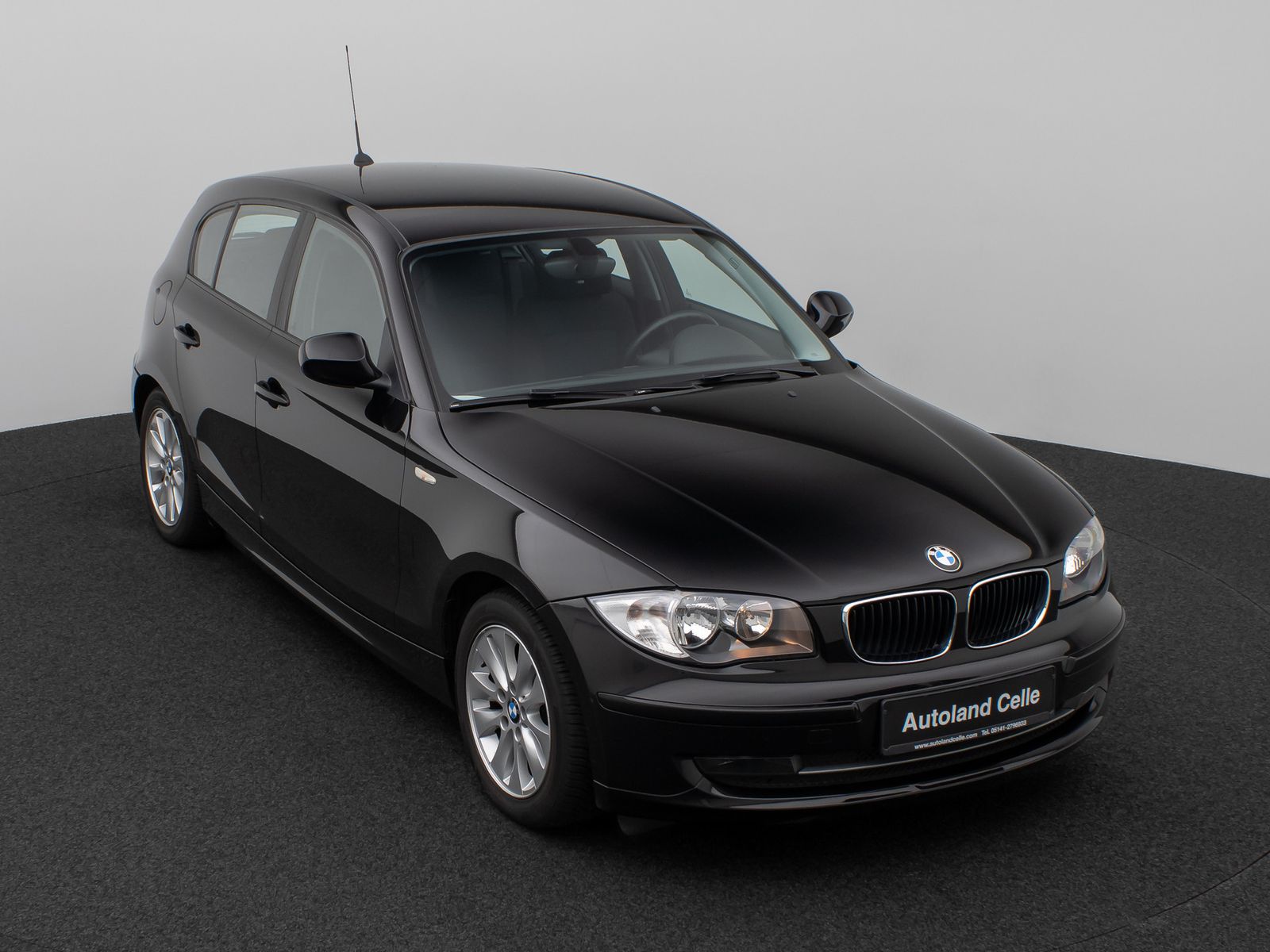 Fahrzeugabbildung BMW 118d  Advantage Sitzheizung AHK PDC Nebelscheinw