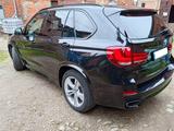 BMW X5 xDrive50i - - BMW X5: Xdrive50i
