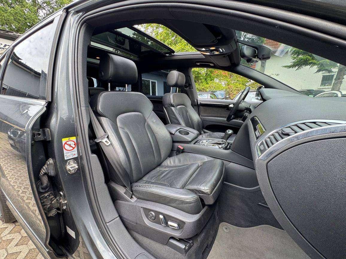 AUDI Q7 3.0 TFSI S-LINE QUATTRO-7 places